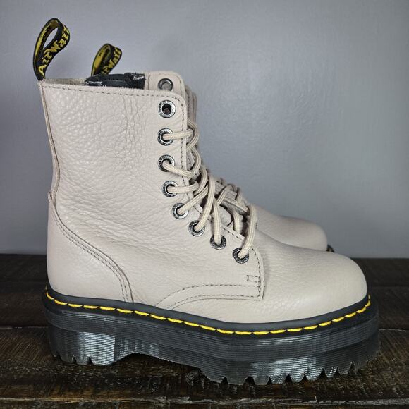 Dr. Martens Shoes - NEW Dr. Martens Jadon III Womens Size 6 Platform Leather Combat Boots Taupe Pisa